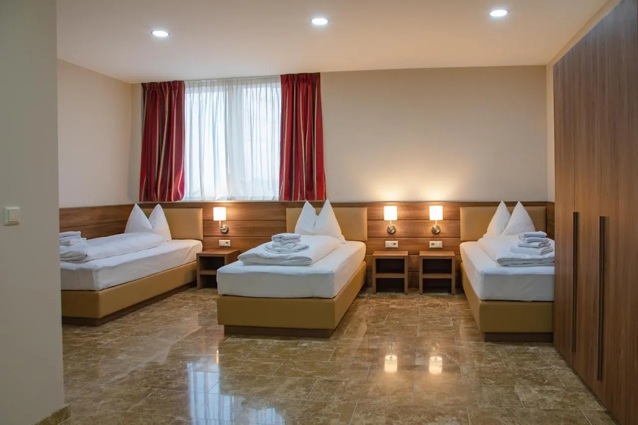 Work & Sleep Boardinghouse Mannheim Hostel